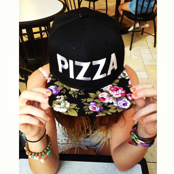 STYLE: Pizza Party